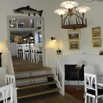 Hotel Henne Mølle å